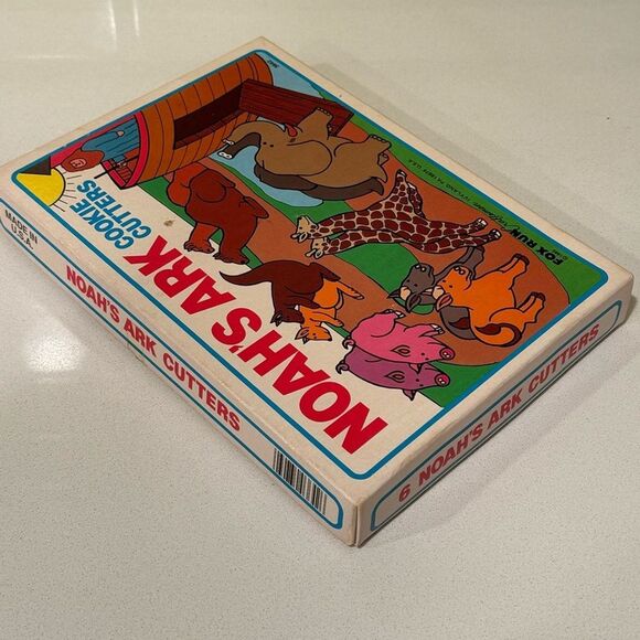 Vintage Noah’s Ark Cookie Cutters by Fox Run (1985) - Picture 2 of 4